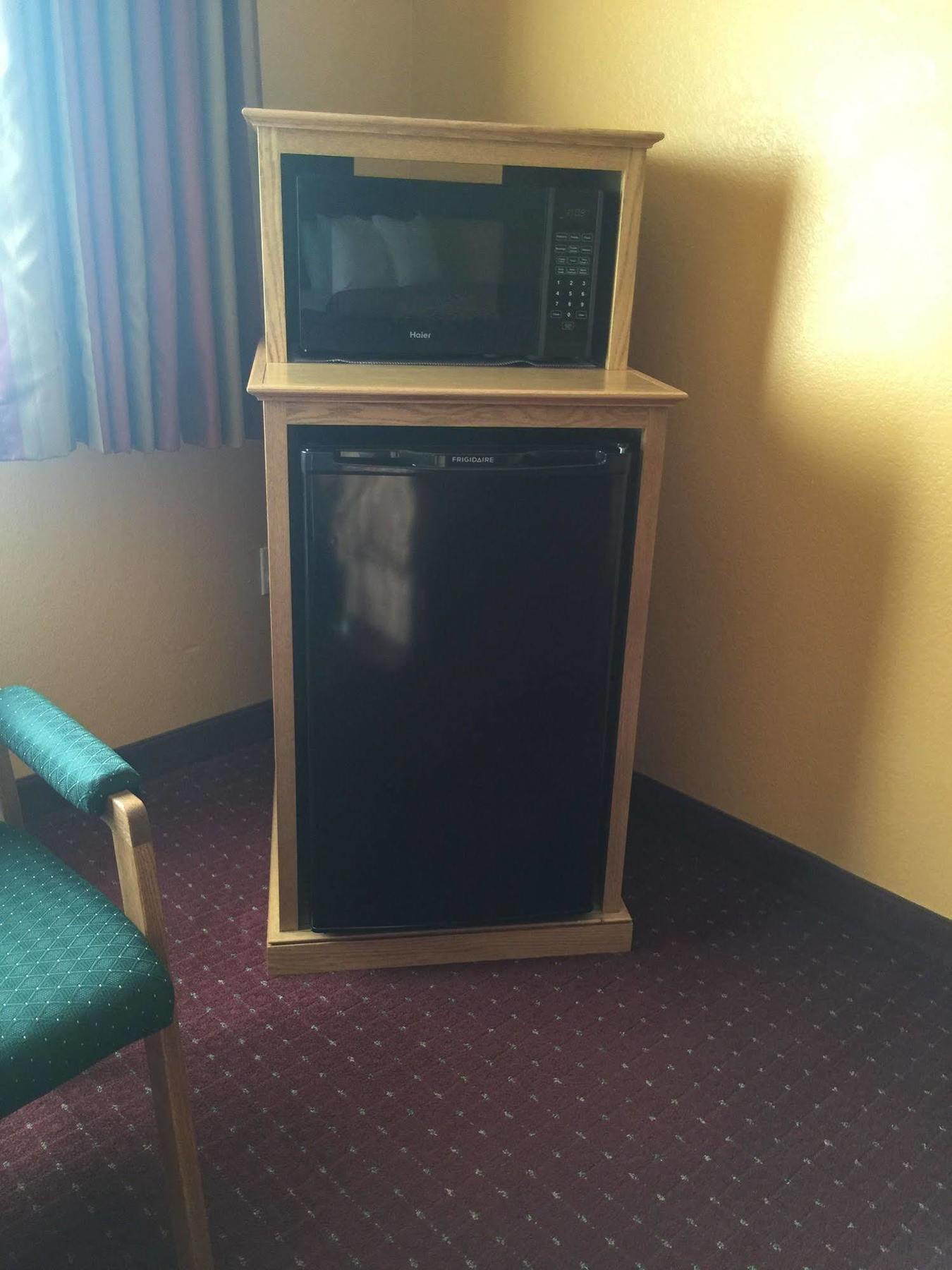 Parkfield Inn - Warsaw Bagian luar foto